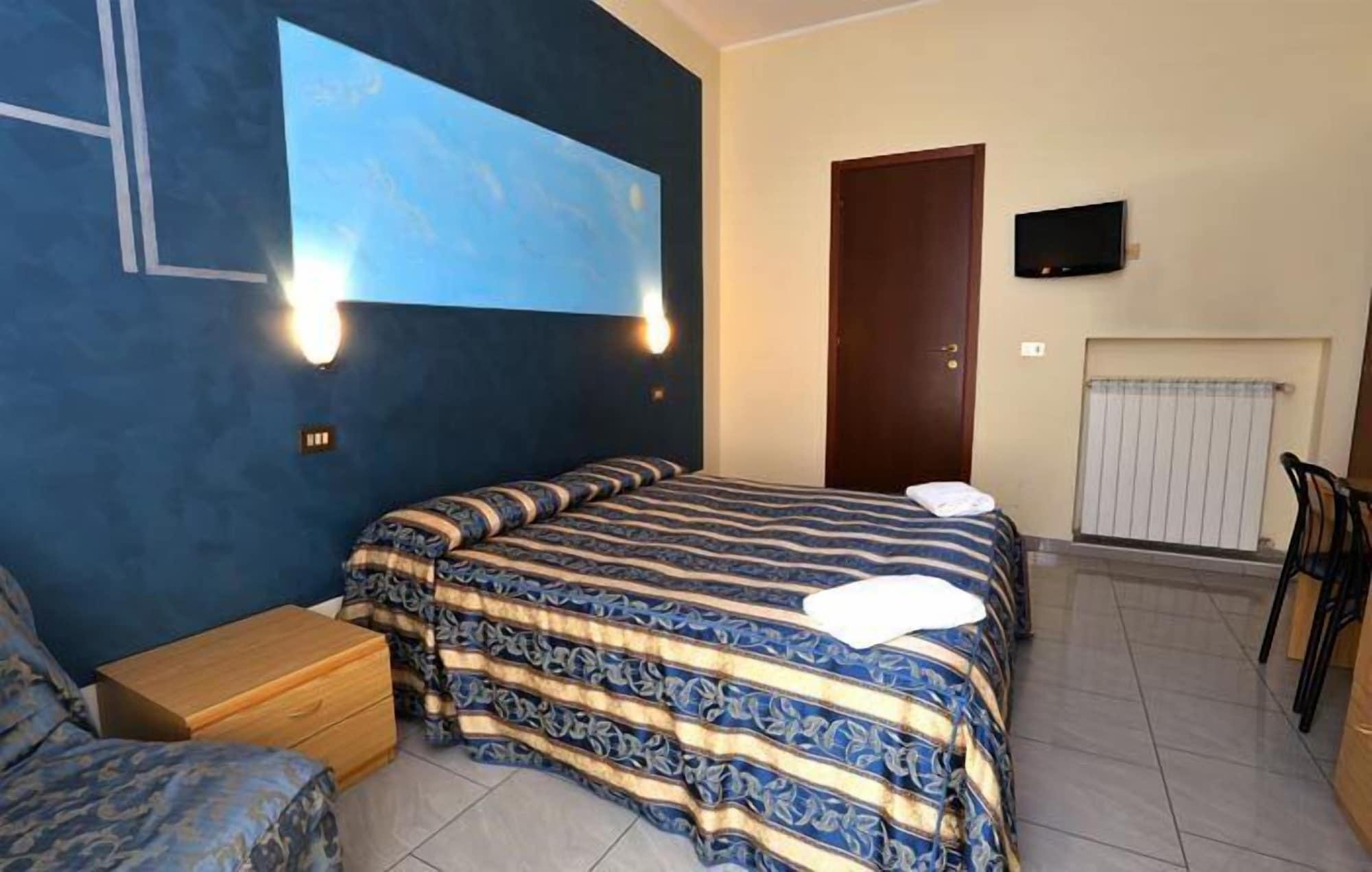 Hotel Loreto Milan Exterior photo